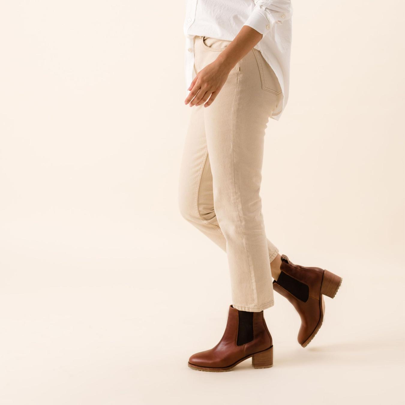 Nisolo Ana Go-To Heeled Chelsea Boot Auburn | Women Heels