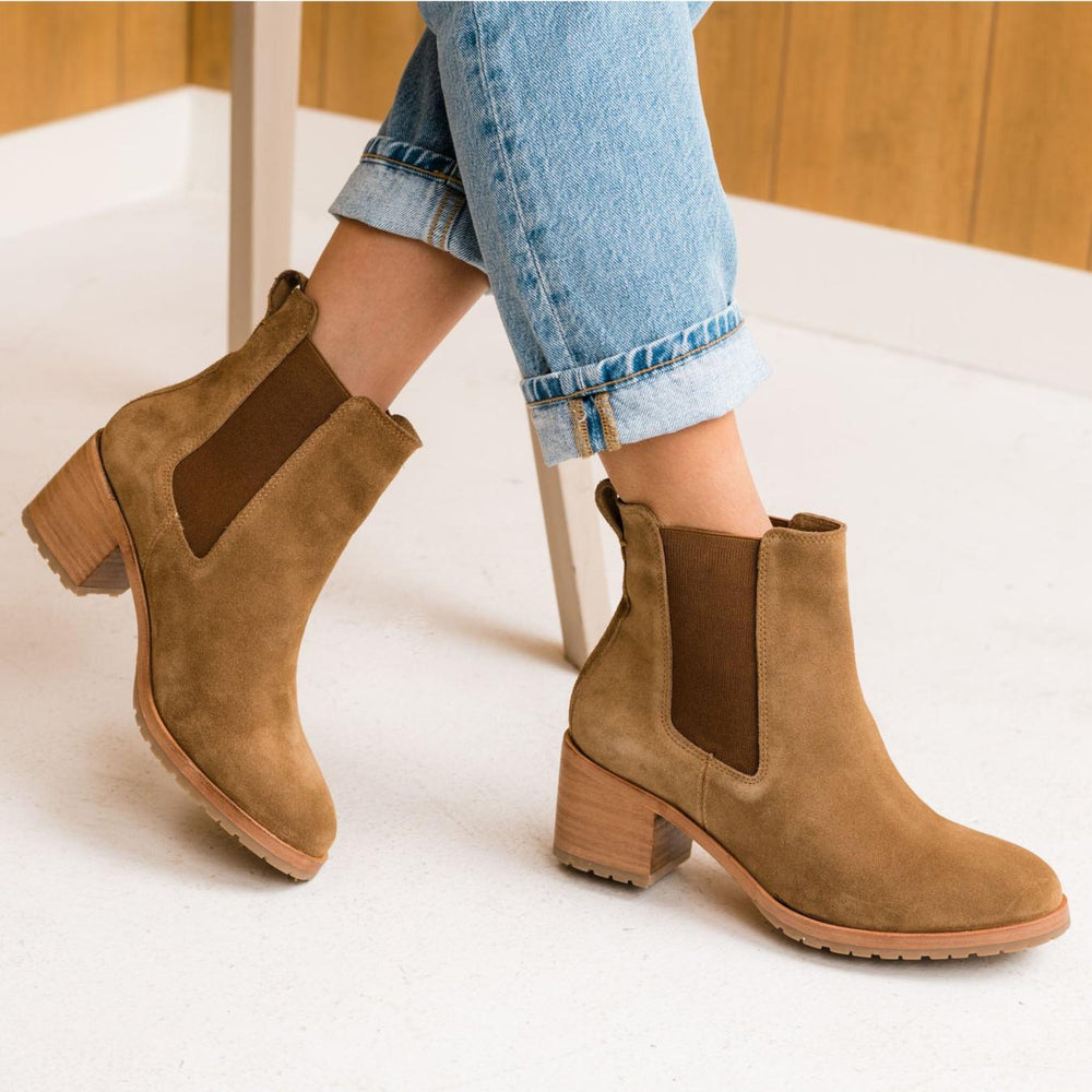 Nisolo Ana Go-To Heeled Chelsea Boot Taupe Suede | Women Boots
