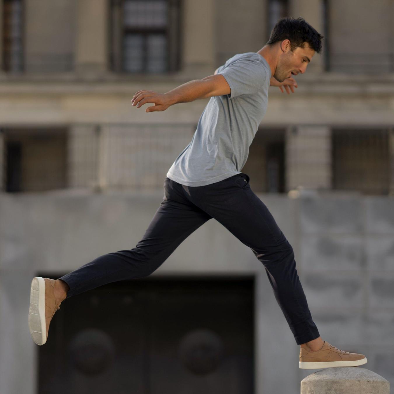 Nisolo Beto Go-To Court Sneaker Almond | Men Sneakers