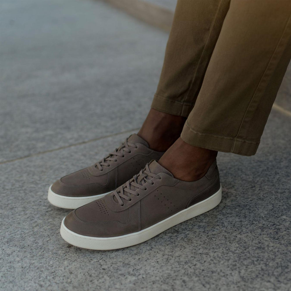 Nisolo Beto Go-To Court Sneaker Grey | Men Sneakers