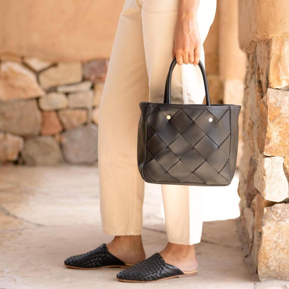 Nisolo Carry-All Handwoven Satchel Black | Women Bags &amp; Wallets