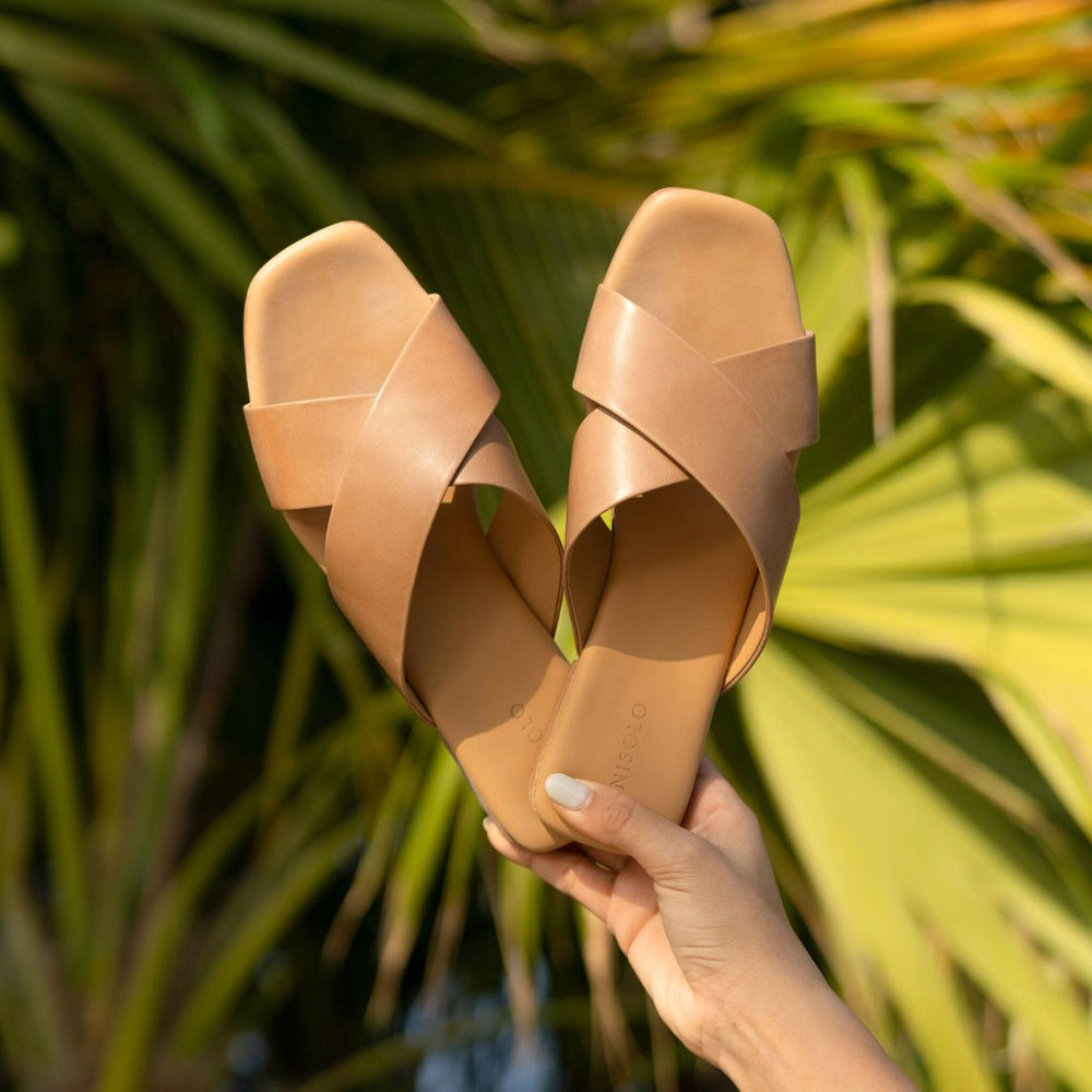 Nisolo Catalina Slide Sandal Almond | Women Flats &amp; Slip Ons