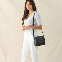 Nisolo Clara Crossbody Black | Women Bags &amp; Wallets