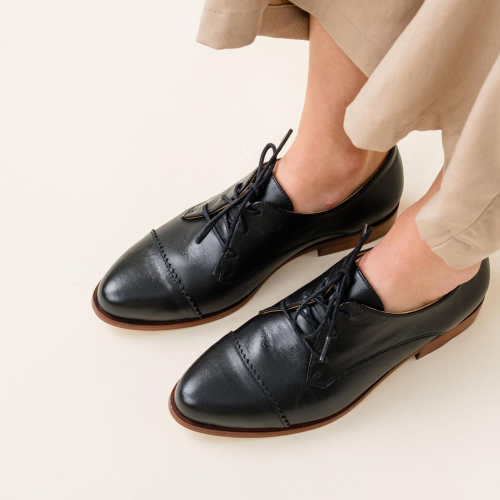 Nisolo Emilia Cap Toe Oxford Black | Women Loafers &amp; Mules