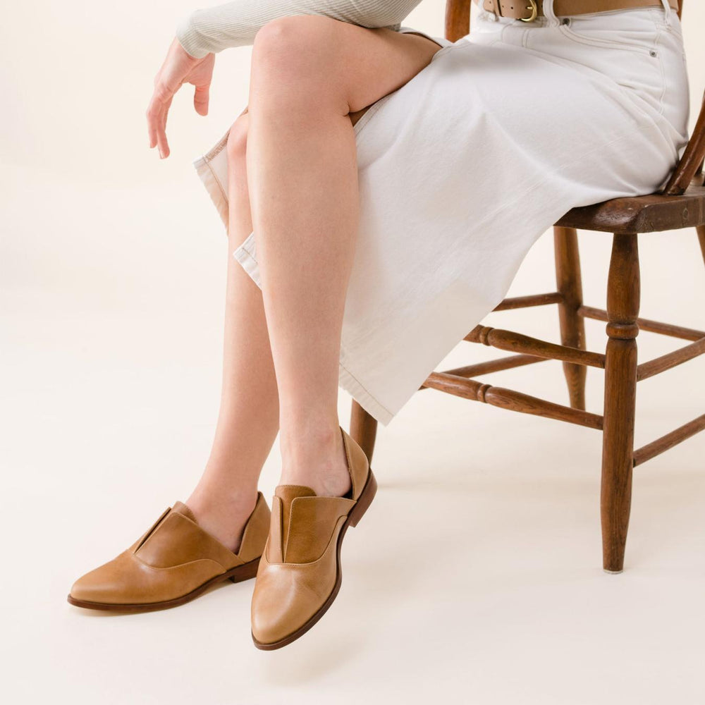 Nisolo Emma D'Orsay Oxford 2.0 Almond | Women Flats &amp; Slip Ons