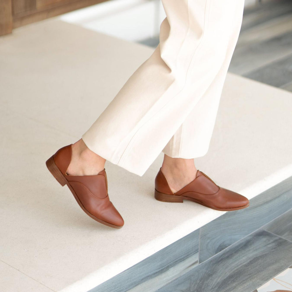 Nisolo Emma D'Orsay Oxford 2.0 Brandy | Women Loafers &amp; Mules