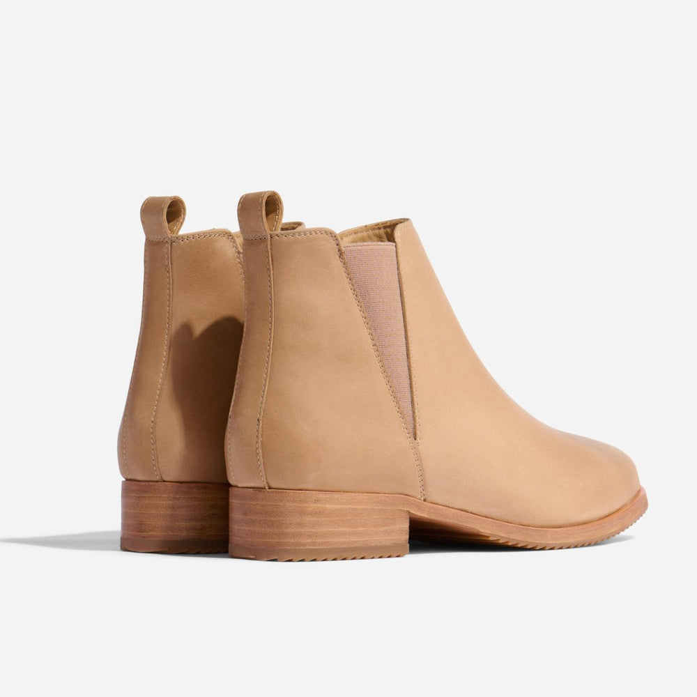 Nisolo Eva Everyday Chelsea Boot Almond | Women Boots