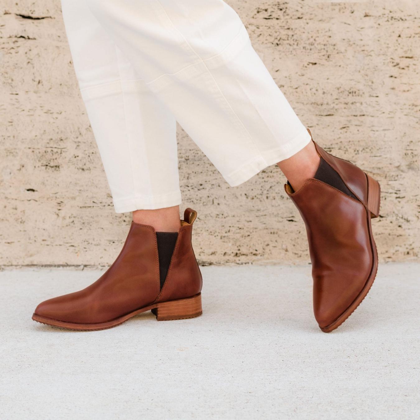 Nisolo Eva Everyday Chelsea Boot Auburn | Women Boots
