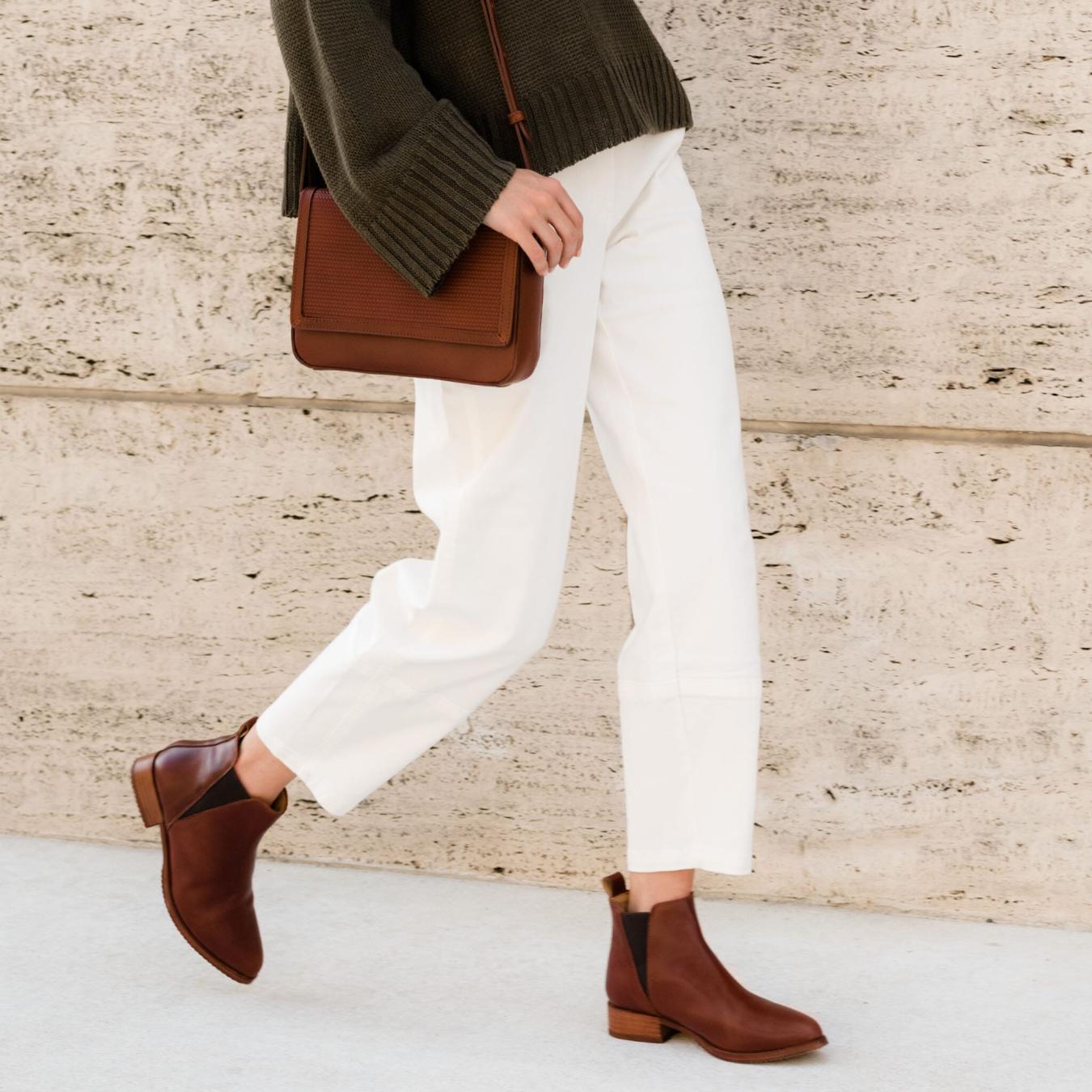 Nisolo Eva Everyday Chelsea Boot Auburn | Women Boots