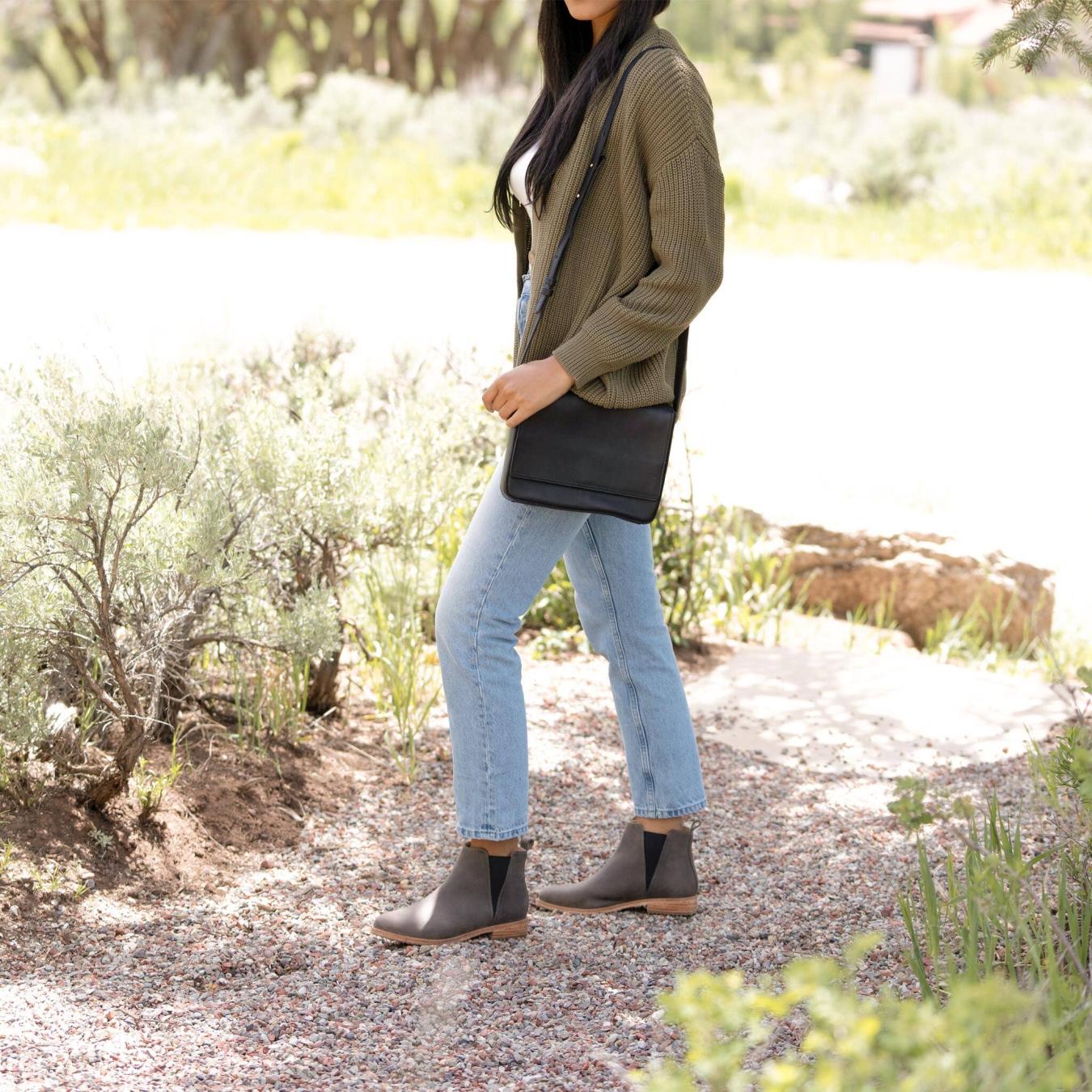 Nisolo Eva Everyday Chelsea Boot Grey | Women Boots