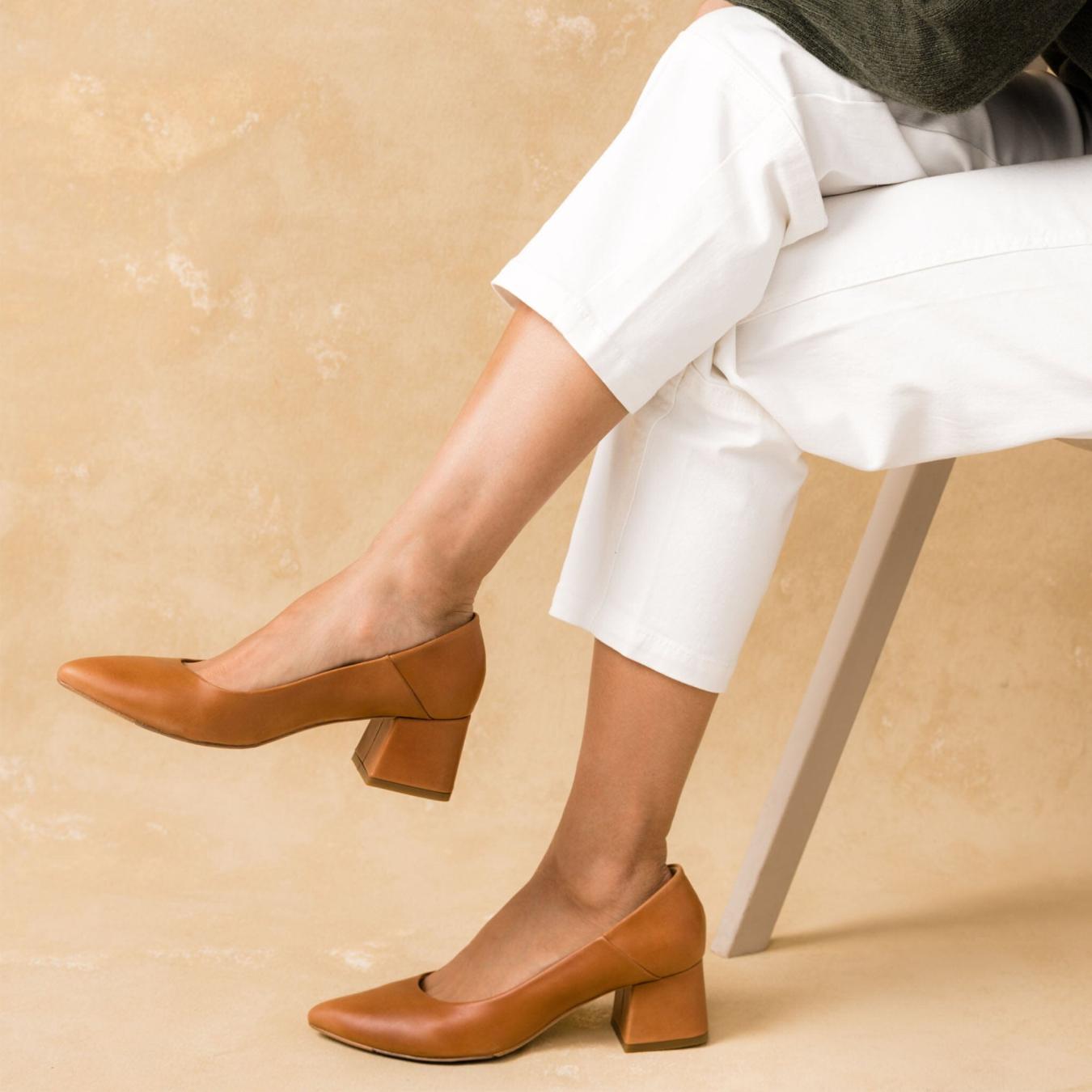 Nisolo Fiorela Go-To Mid Heel Caramel | Women Heels