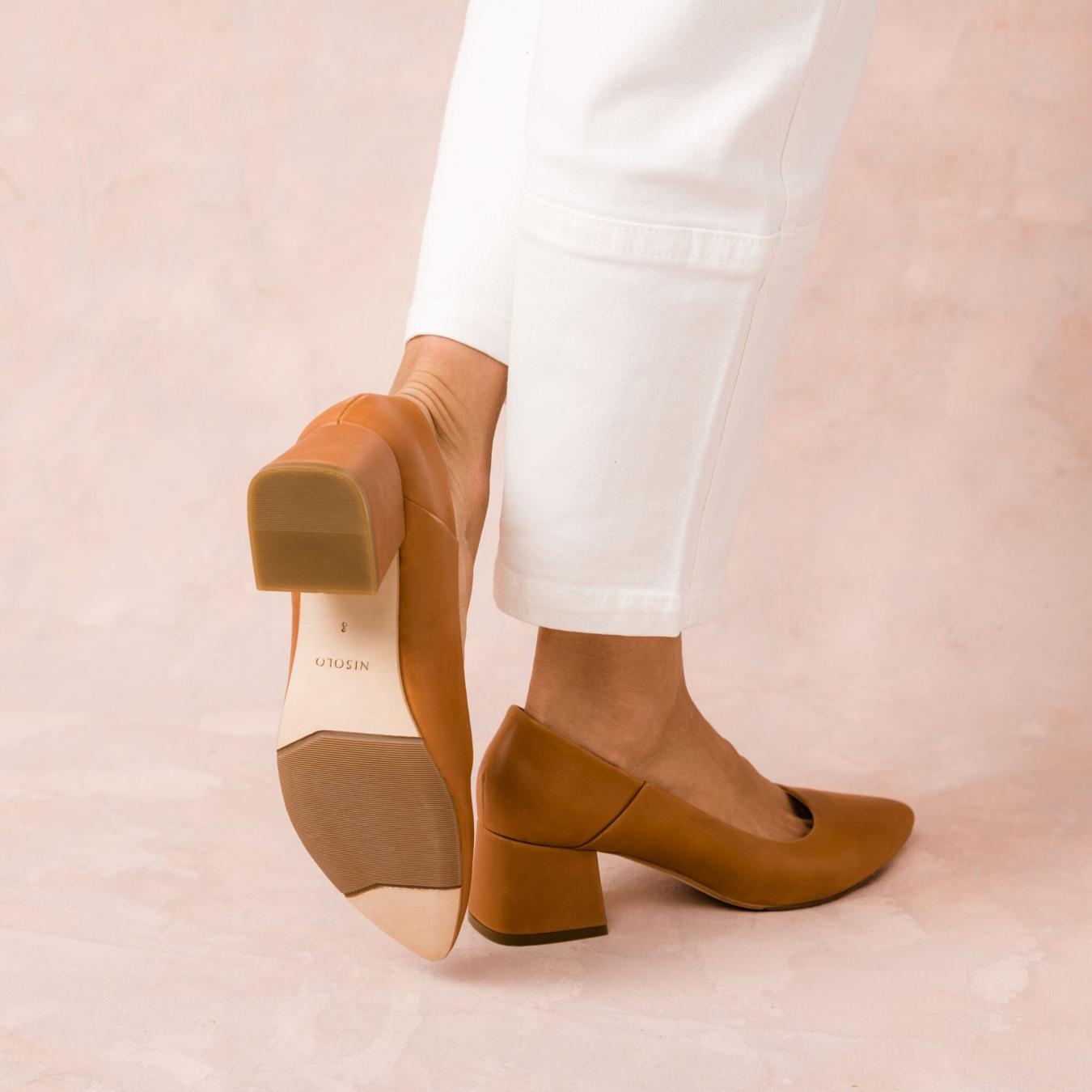 Nisolo Fiorela Go-To Mid Heel Caramel | Women Heels