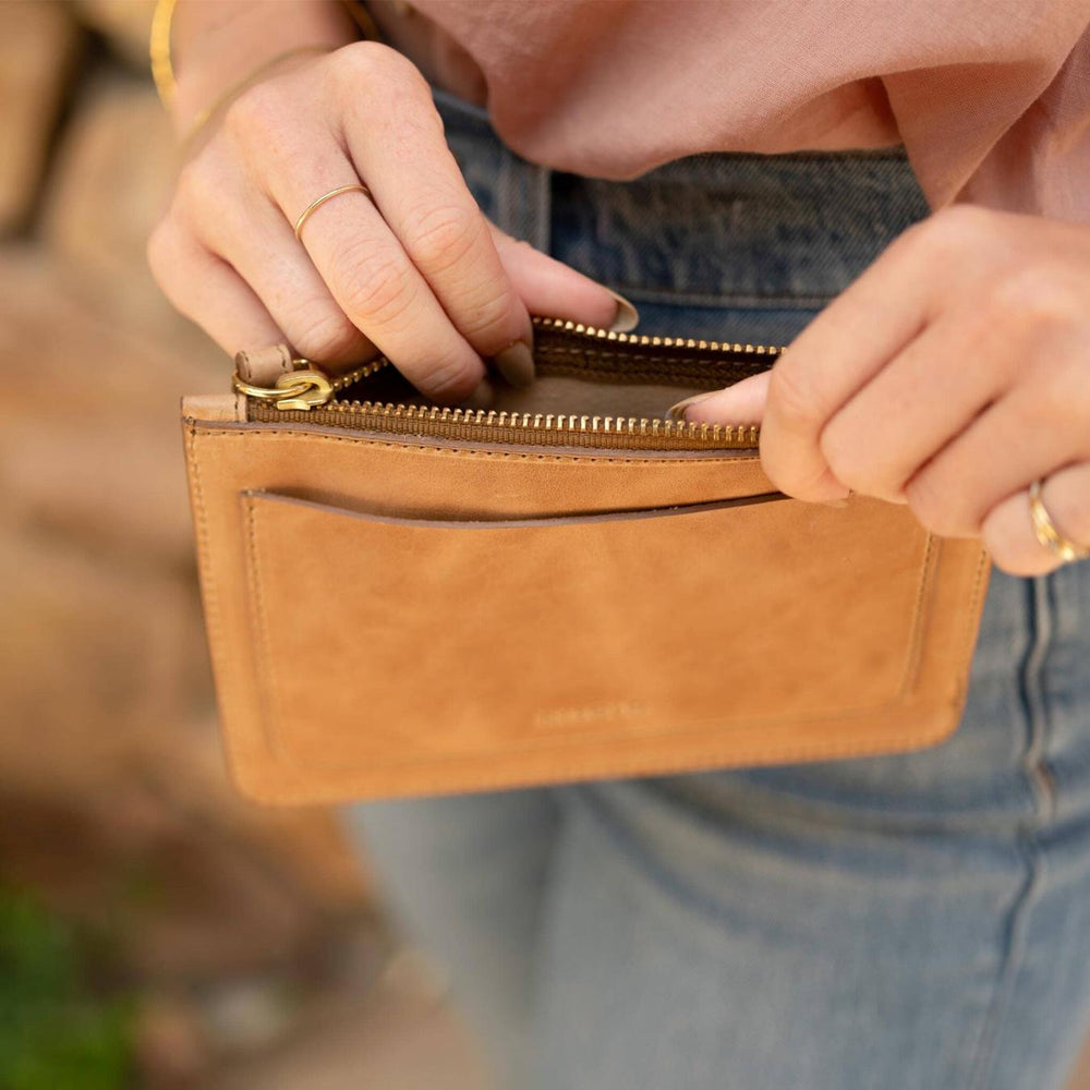 Nisolo Go-To Wristlet Clutch Almond | Women Bags &amp; Wallets