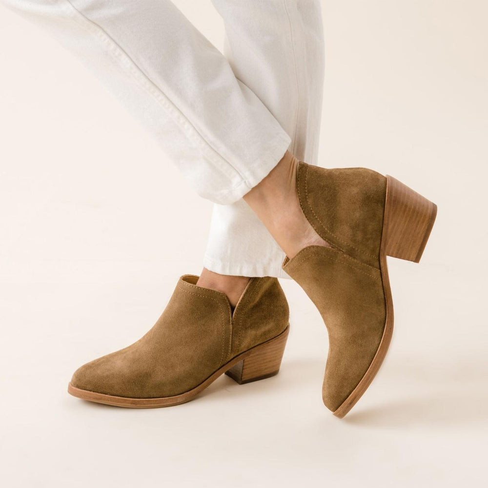 Nisolo Mia Everyday Ankle Bootie Taupe Suede | Women Heels