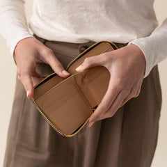 Nisolo Remi Zip Wallet Caramel | Women Bags &amp; Wallets
