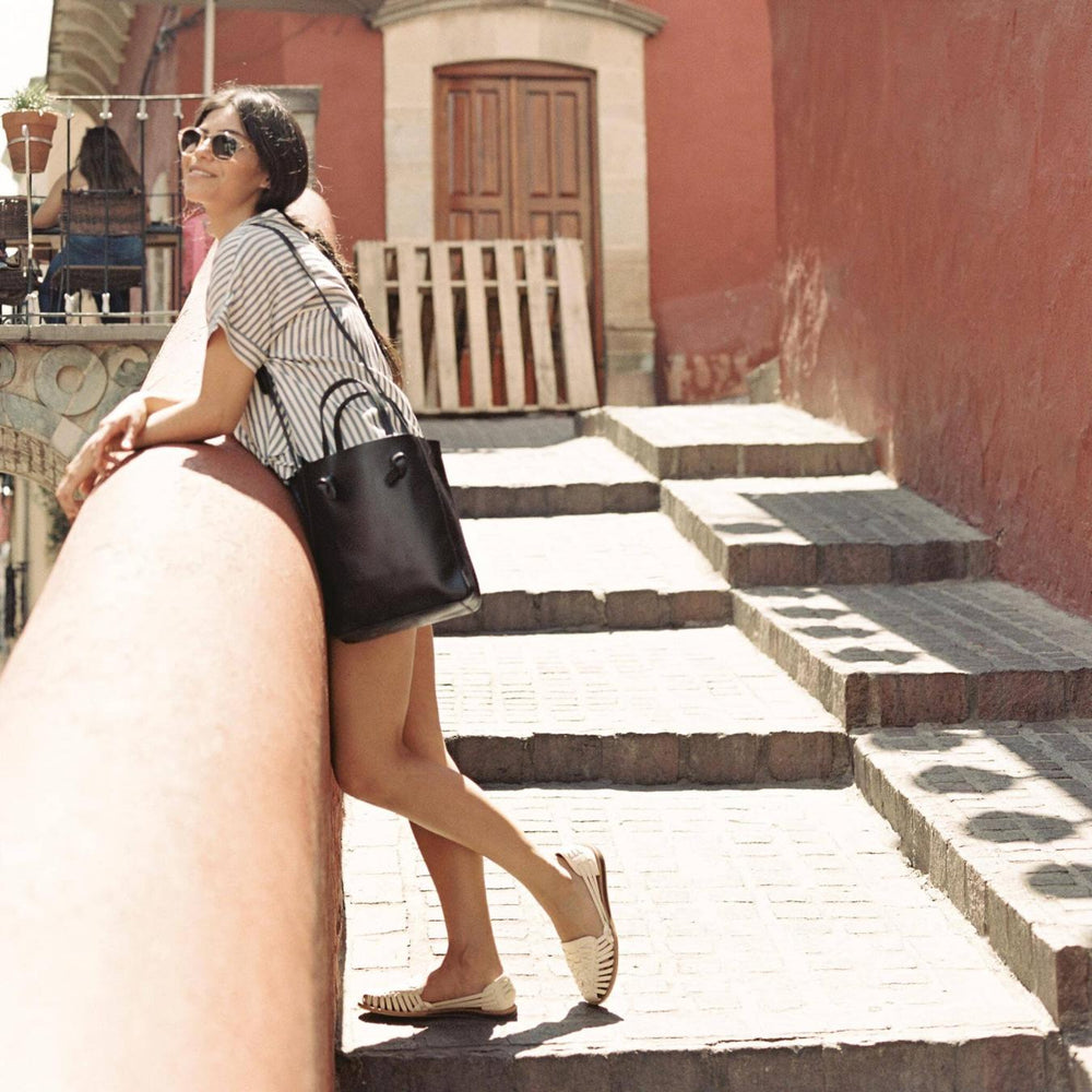 Nisolo Simone Convertible Shopper Black | Women Bags &amp; Wallets