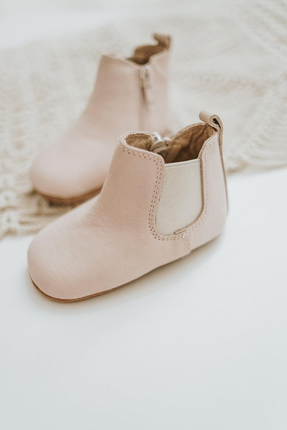 Nisolo Soft Sole Waxed Leather Chelsea Boot Vail Cream | Baby Baby, Toddler &amp; Kids Shoes